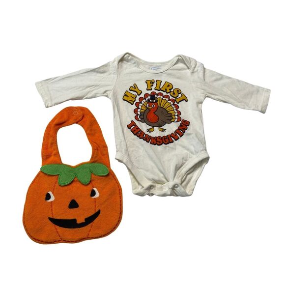 Carter's Baby Infant My First Thanksgiving Bodysuit Pumpkin Bib Set Halloween - Picture 1 of 5